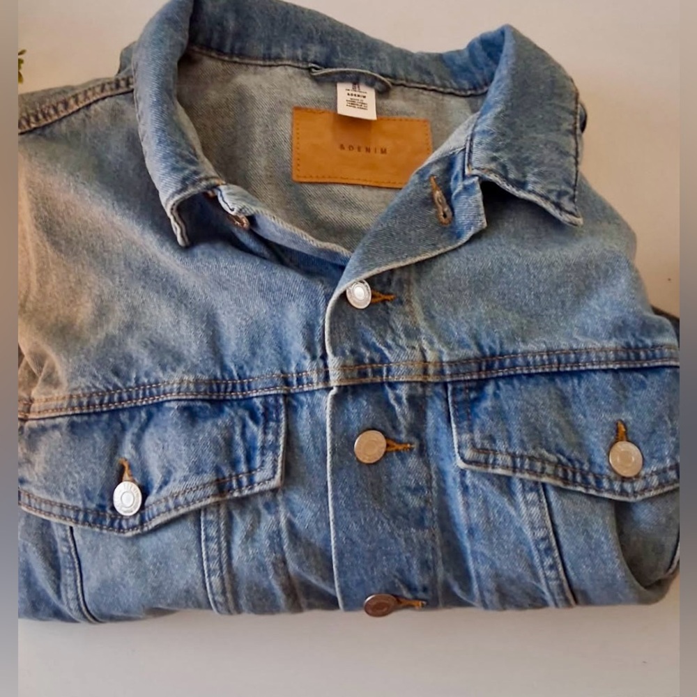 H&M OVERSIZED DENIM JACKET L LIKE NEW - Picture 8 of 10